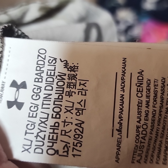 Under Armour Heatgear Camo Top - Picture 5 of 5